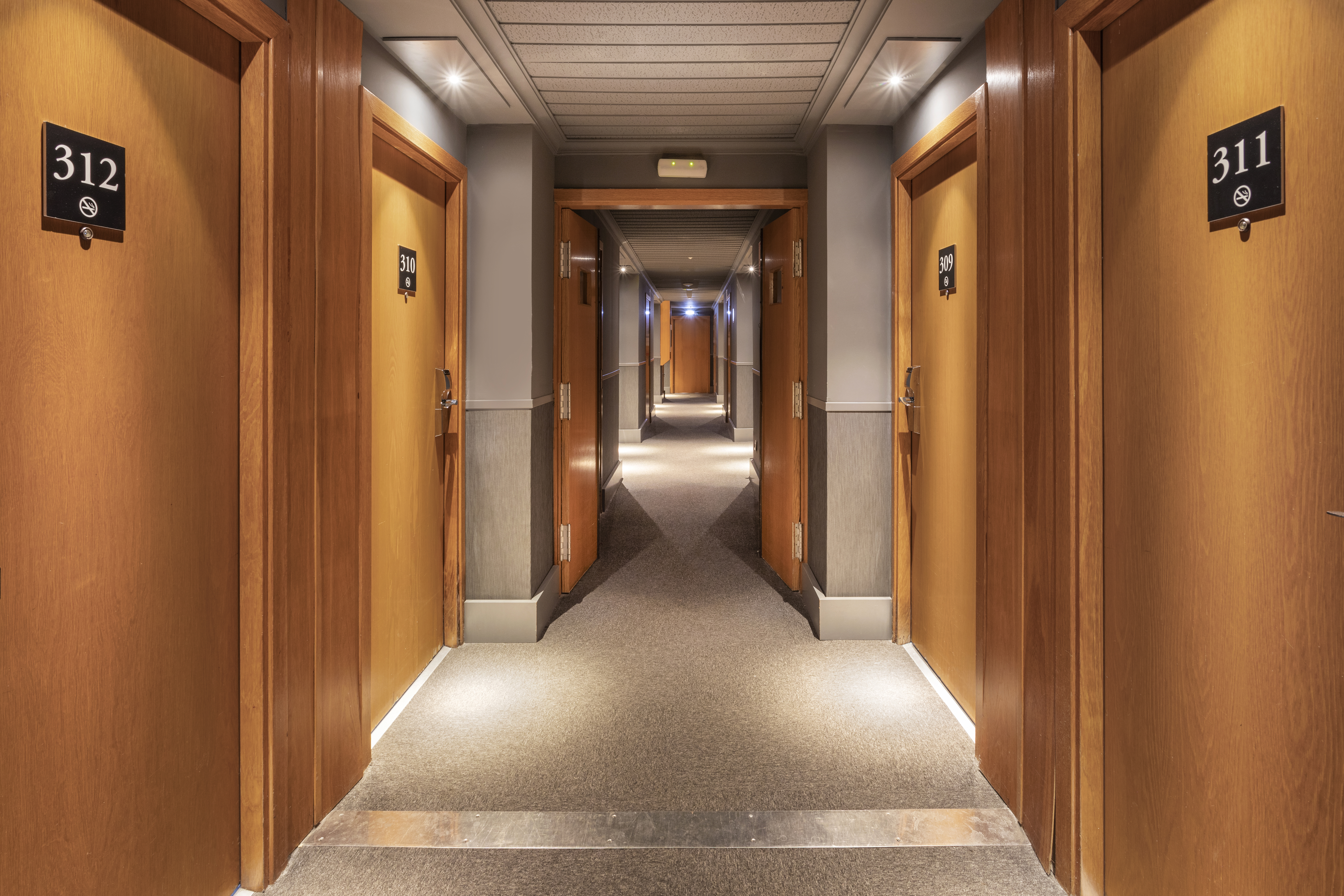 B&B HOTEL Alicante Over view