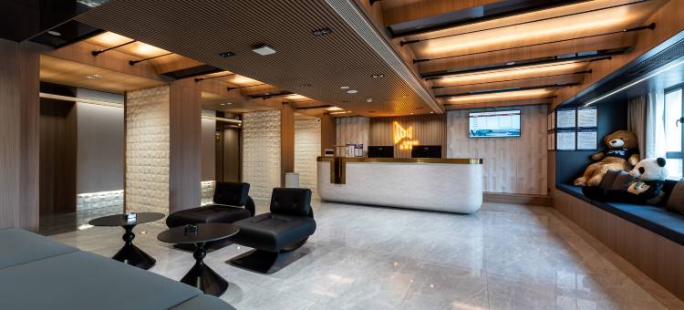 乐山•曼浮•Cinema•ZenCharmChoiceHotel(乐山高铁站世豪广场店)图片