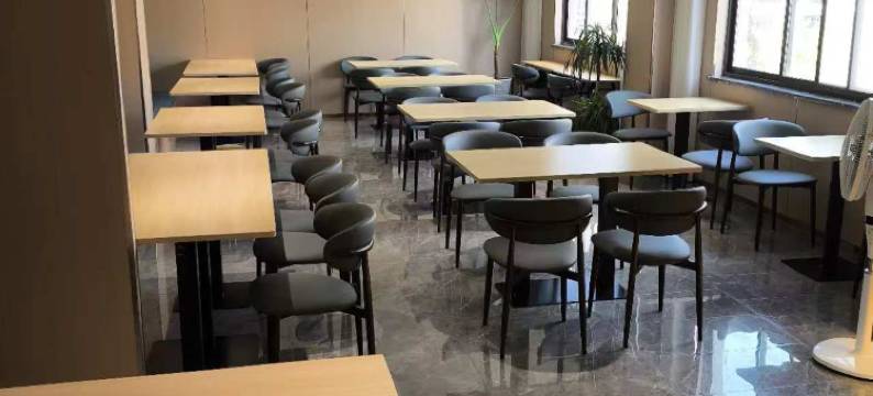 万豪商务酒店(宝华花园店)图片