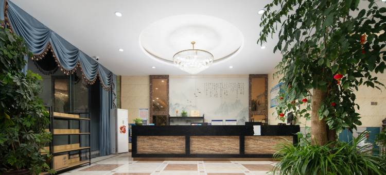 内乡周末阳光主题酒店图片