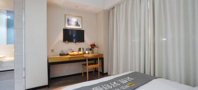 铂莱华大酒店(武汉江汉路步行街店)图片