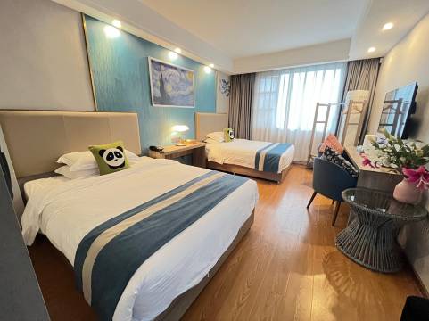 正通公寓(成都华西医院省体育馆地铁站店)