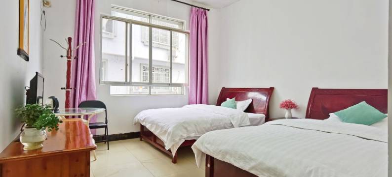 Z+立清宾馆(金秀县桐木镇步行街店)图片