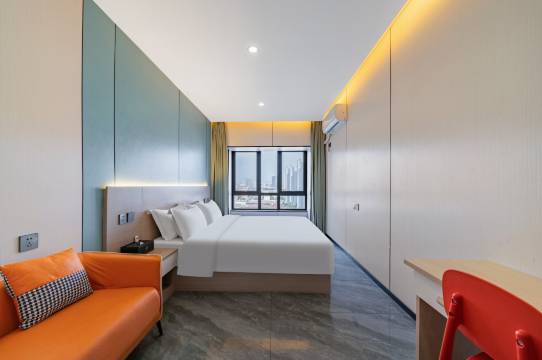 颐枫酒店(杭州龙湖紫荆天街三墩地铁站店)