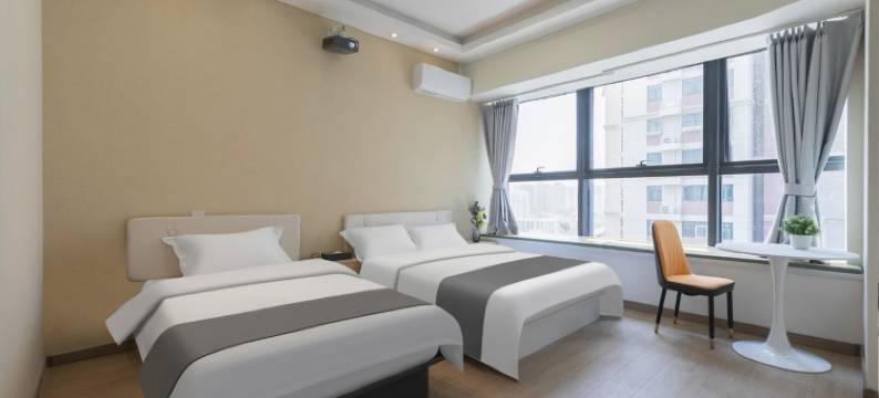 银座幸福里电竞电影酒店(济南火车站店)图片