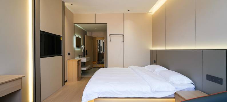 鑫盈宾馆(梅苑小区地铁站武昌火车站店)图片