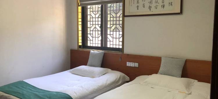 新昌村里村外民宿图片