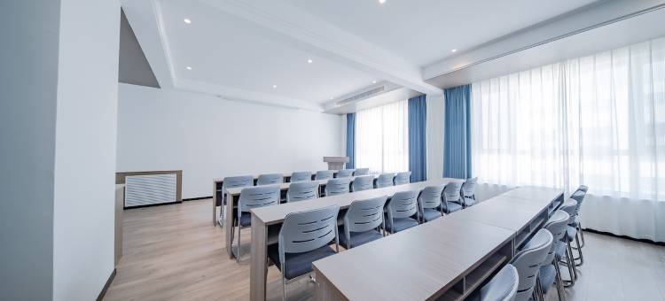 象牙塔科教酒店(兰州新区中川机场T3航站楼店)图片