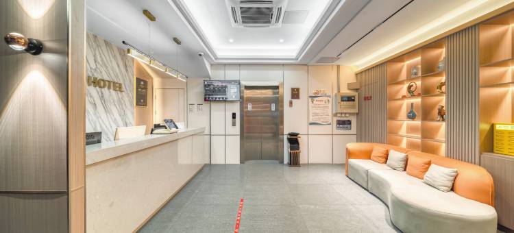 如家睿柏·云酒店(上海场中路地铁站店)图片