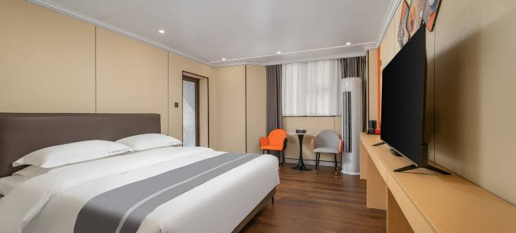 佛山峰景假日酒店(广东千古情西樵山景区店)图片