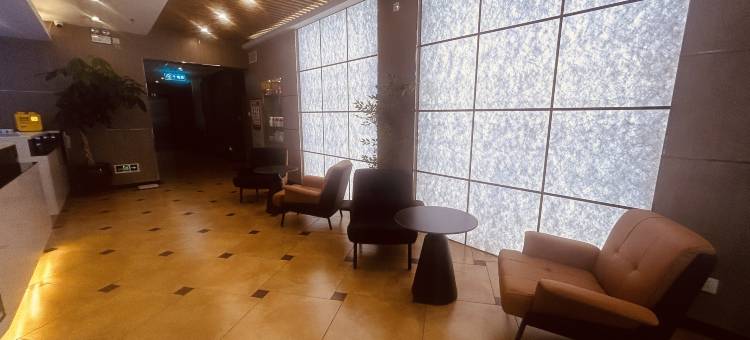 驿家365连锁酒店(大连甘井子街地铁站店)图片