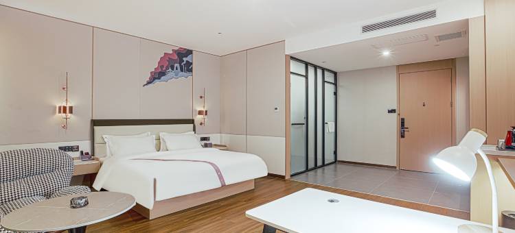 艺龙酒店(廊坊高铁站安次万达店)图片