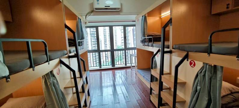 禾一青年民宿(漳州碧湖万达店)图片