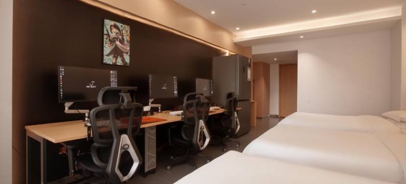 灵药电竞酒店(哈尔滨西站万达广场店)图片