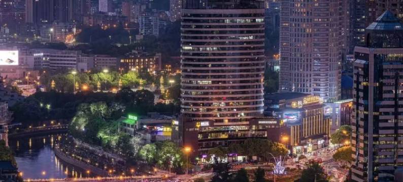 Shimmer·凯宾皇冠高空影音酒店(贵阳花果园购物中心店)图片