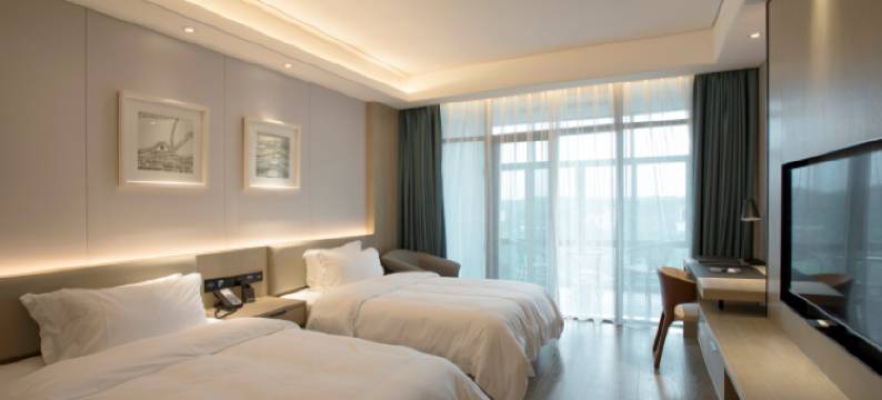 芃谷小镇圣莎拉酒店图片