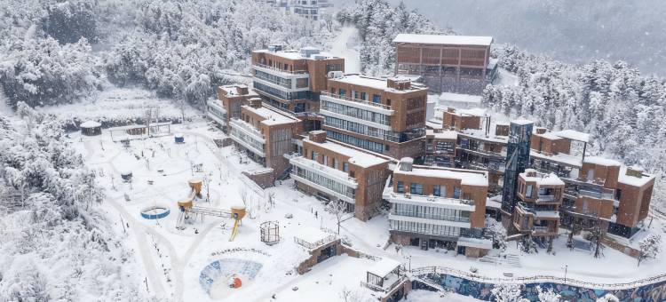 安吉云上草原度假村·松鼠部落酒店图片