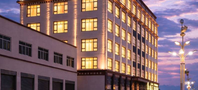 福天海假日轻奢酒店(甘孜县政务服务中心格萨尔王城店)图片