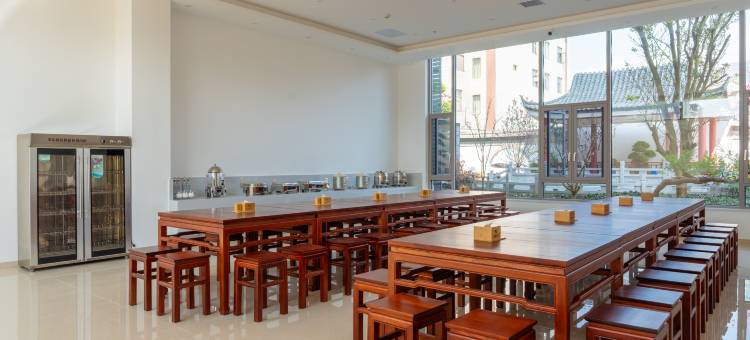 陶然智能酒店(石屏古城店)图片