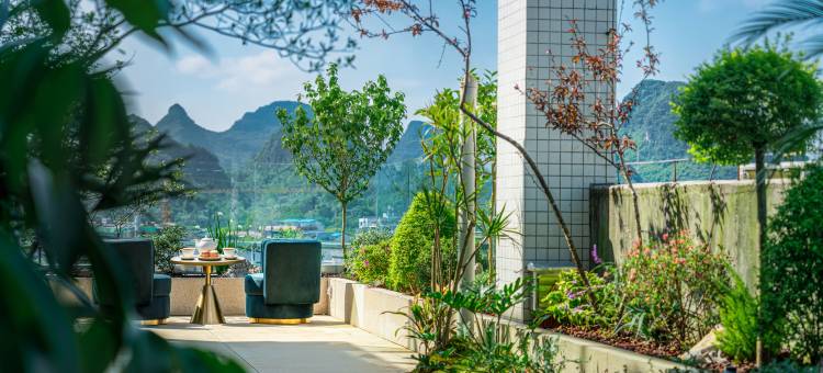 丽呈潮控酒店(桂林象鼻山景区两江四湖店)图片