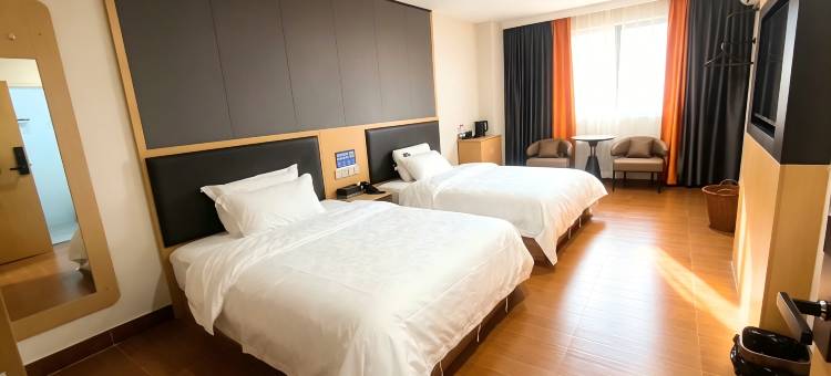 安逸酒店(清远城北汽车客运站清新体育馆店)图片