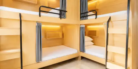 西途友伴青年旅社(鐘鼓樓店)