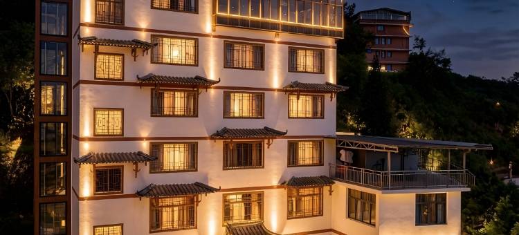 西江千户苗寨鑫龙盛酒店(景区西门游客服务中心店)图片