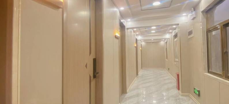 灌云铂曼精选酒店(花果山机场店)图片