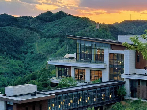 四季山丹丘酒店