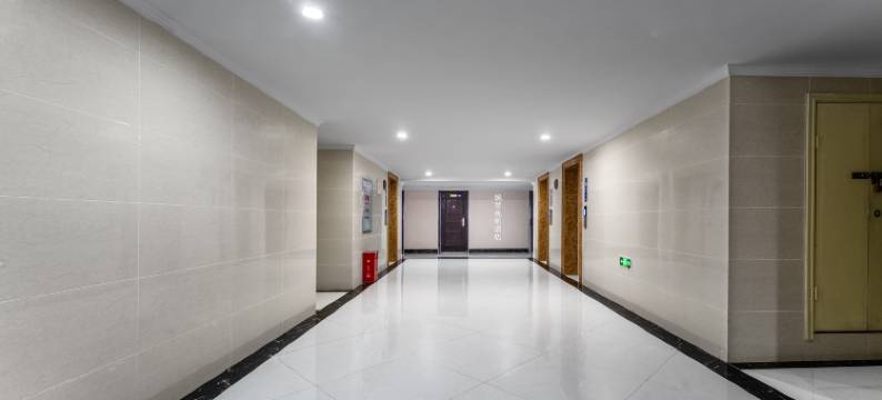 筑梦观影酒店(郑州大学新校区河南工业大学地铁站店)图片