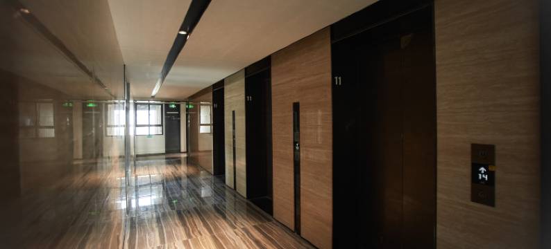 西港酒店(西安外事学院丈八北路地铁站店)图片