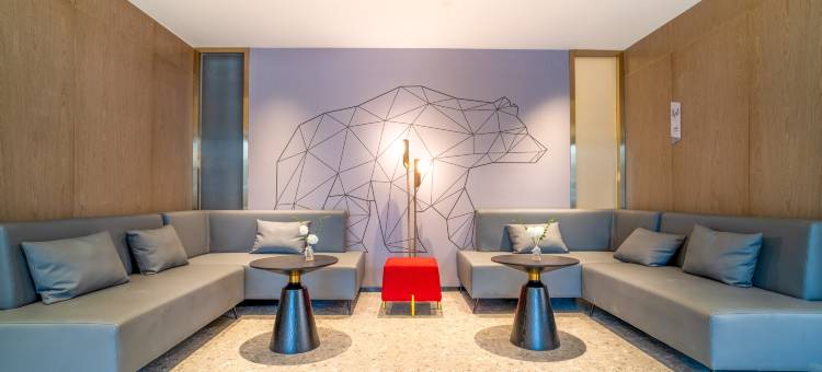 柏曼酒店(武汉光谷科技会展中心大悦城店)图片