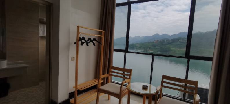 东兰县红河便捷酒店图片