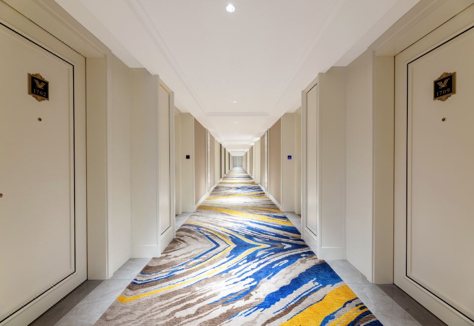 Vienna International Hotel (Zhucheng Mizhou Road City Government Branch) Hotel Overview