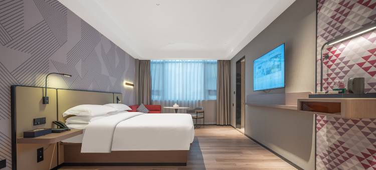 柏曼酒店(库尔勒市政府杜鹃河店)图片