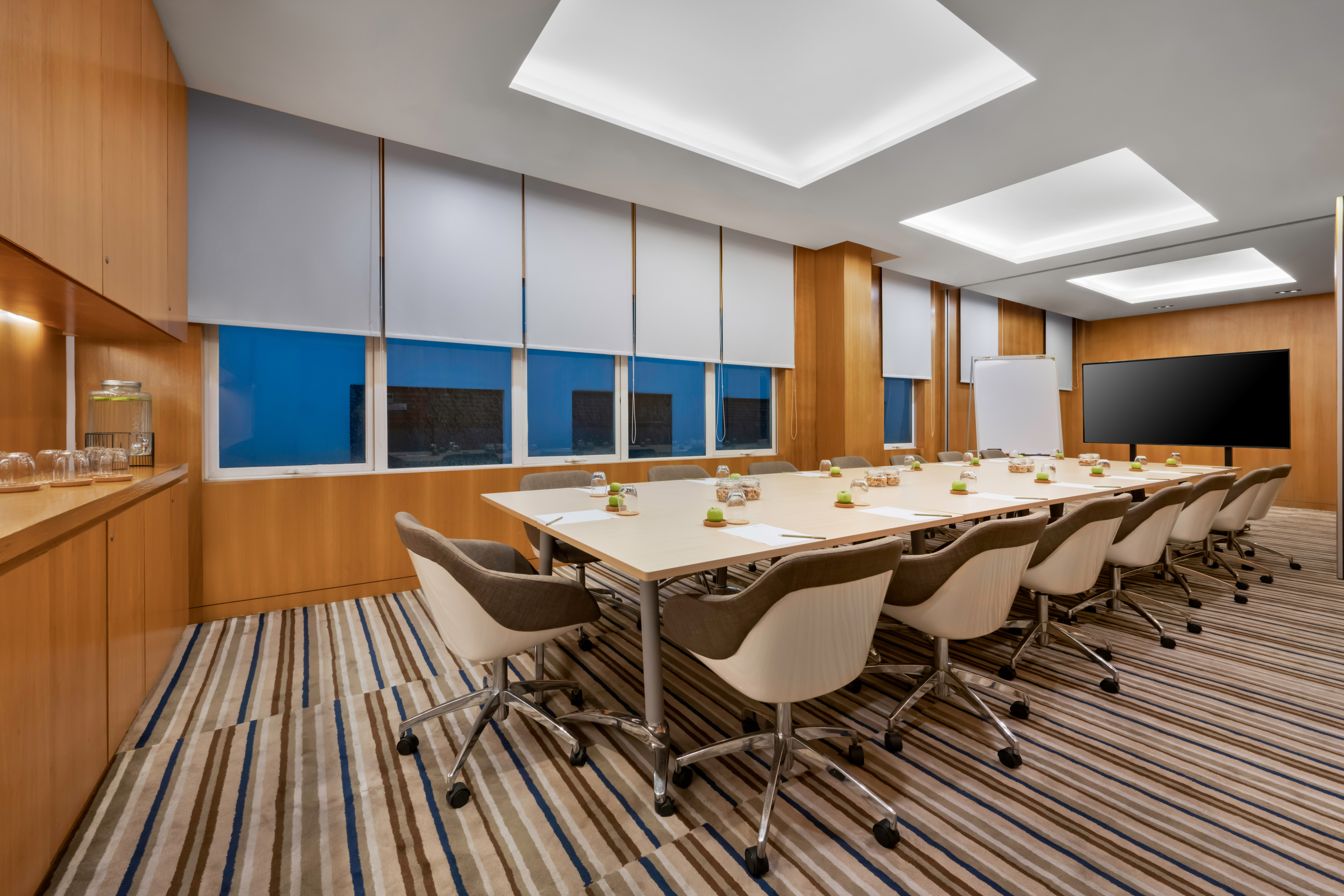 Oasia Suites Kuala Lumpur by Far East Hospitality Over view