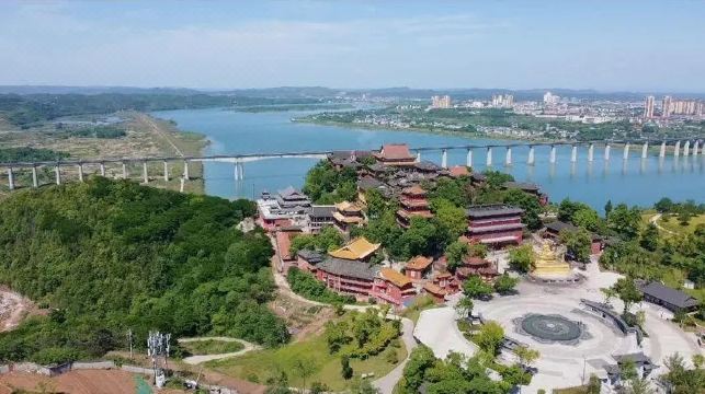 Four Seasons Hotel Nanchong Hotel Overview