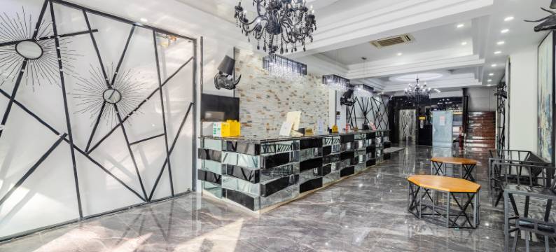 V8时光美宿酒店(海口美苑路第四中学店)图片