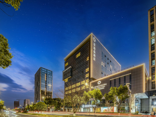 宁波鄞州雷迪森酒店(东部新城店)