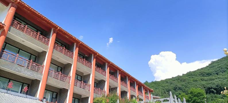 登封大熊山假日酒店图片