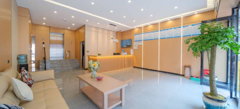 大理万泉酒店(大理高铁站洱海公园店)图片