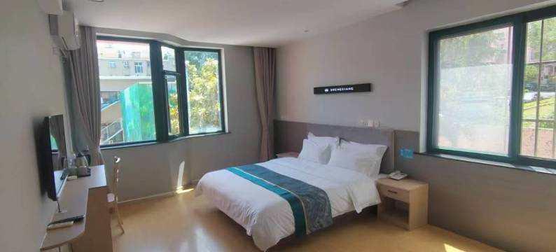 盛祥假日酒店(青岛北站振华路地铁站店)图片