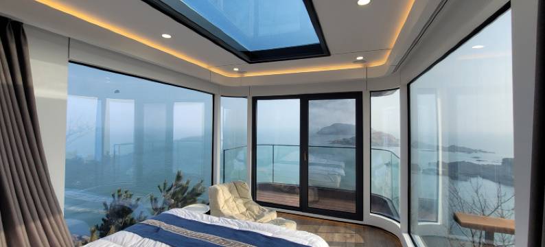 半月湾六号悬崖太空舱民宿图片