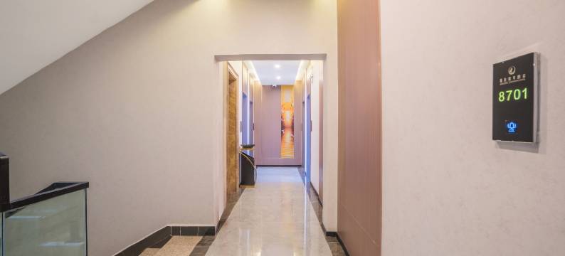 楚雄锦龙臻享酒店(彝人古镇店)图片