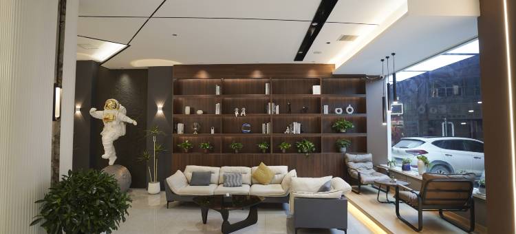 iu酒店(西和县伏羲广场店)图片