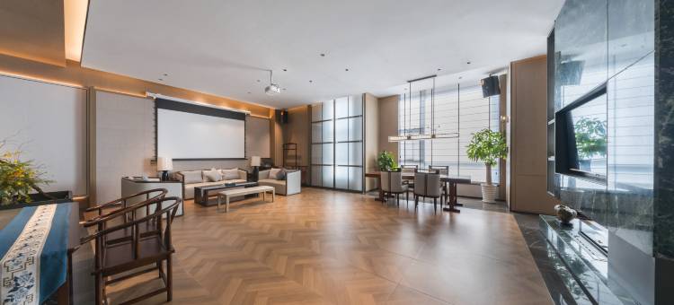 襄阳和信奥特莱斯美仑国际酒店图片