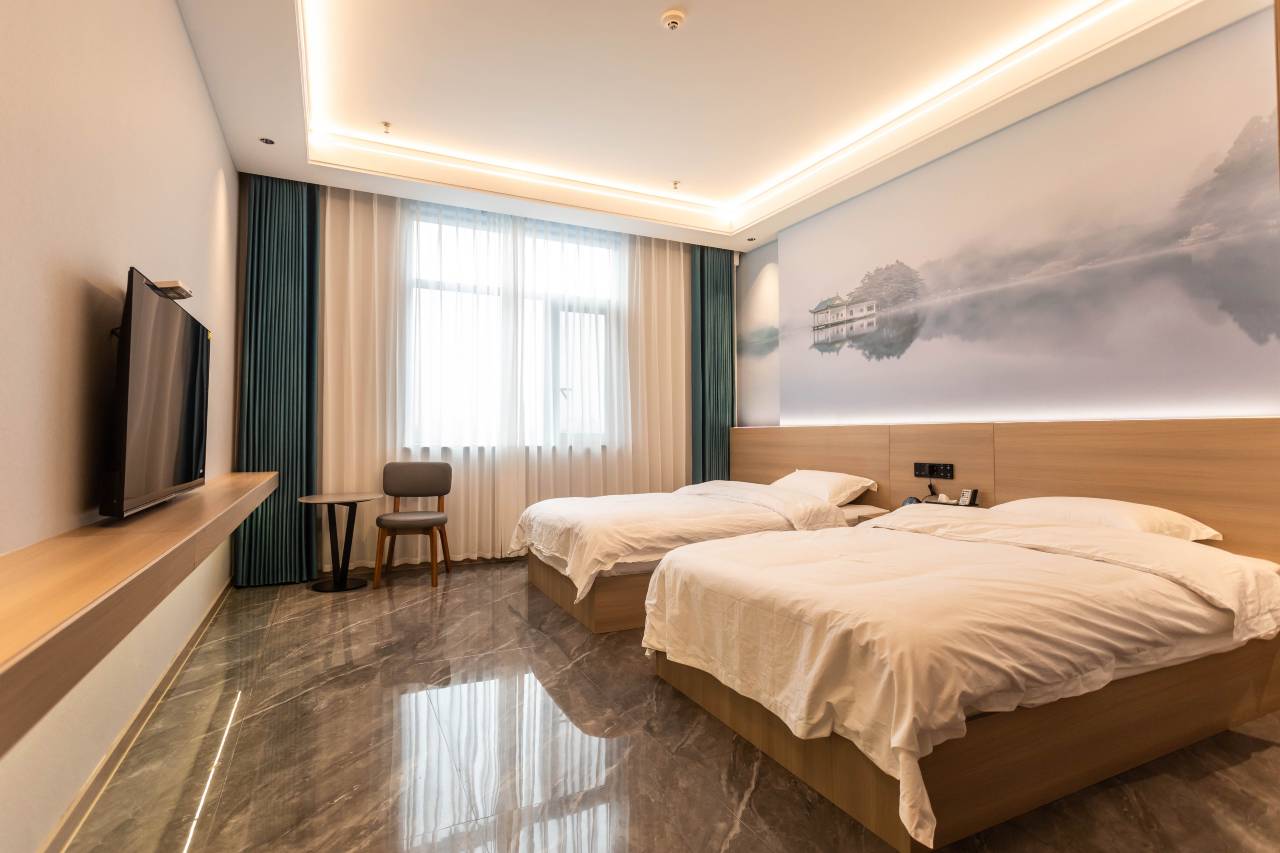 阜阳金泉湾汤泉酒店(闻集镇店)