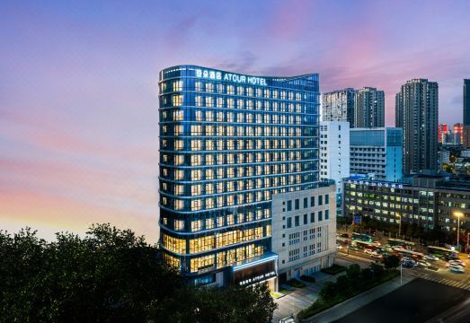 徐州户部山和平路亚朵酒店外景图