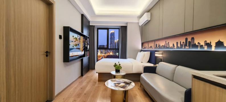 西港假日酒店(省人民医院黄雁村地铁站店)图片