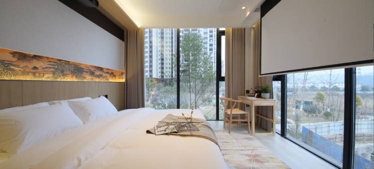 盐亭潺亭酒店图片